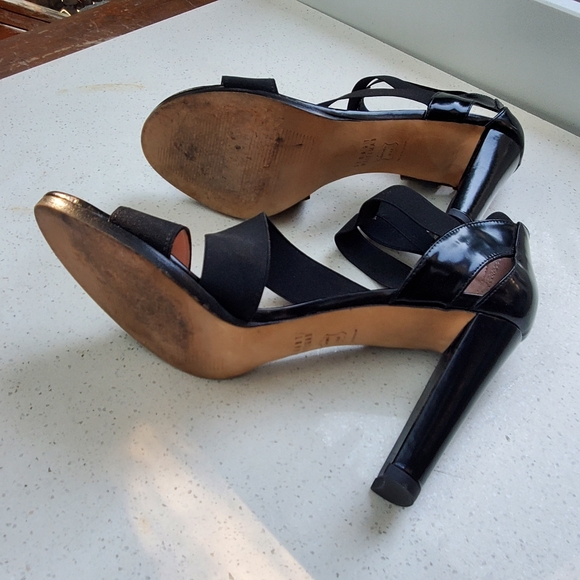Stuart Weitzman Sandals Women 9 black stretchy Strappy Sandals. - Picture 7 of 13